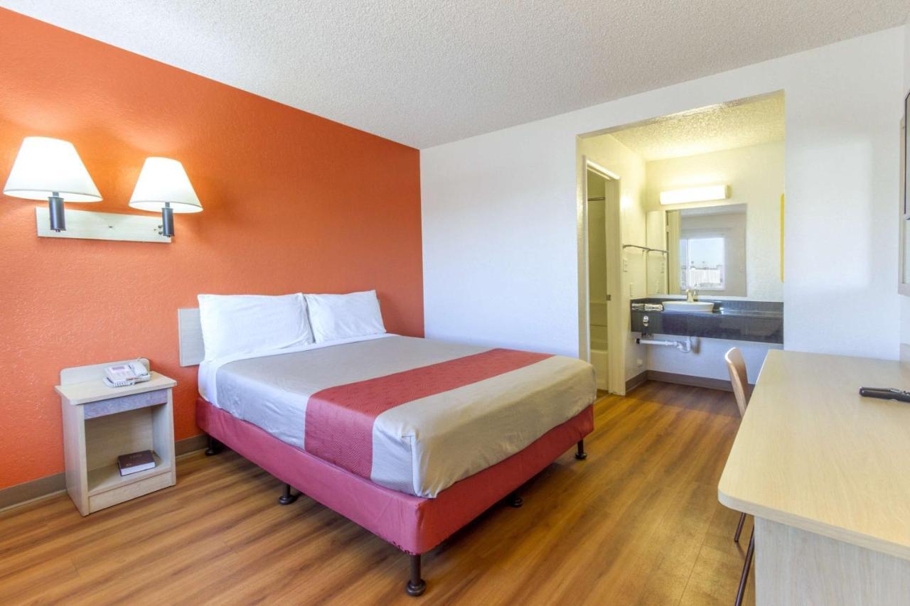 Motel 6-Phoenix, AZ - Airport - 24th Street Buitenkant foto
