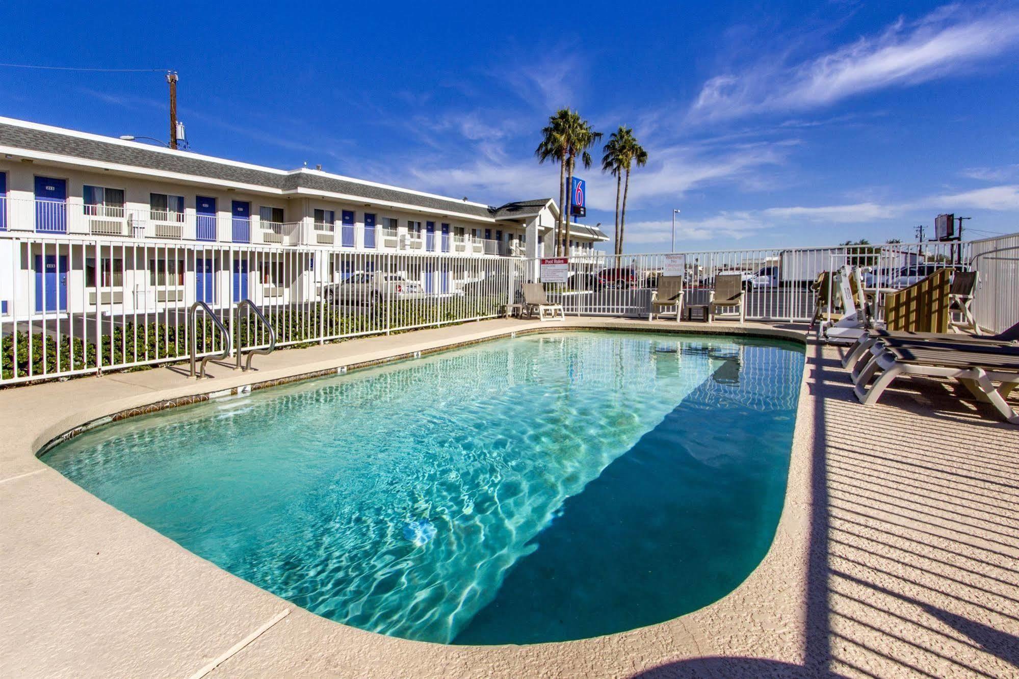 Motel 6-Phoenix, AZ - Airport - 24th Street Buitenkant foto