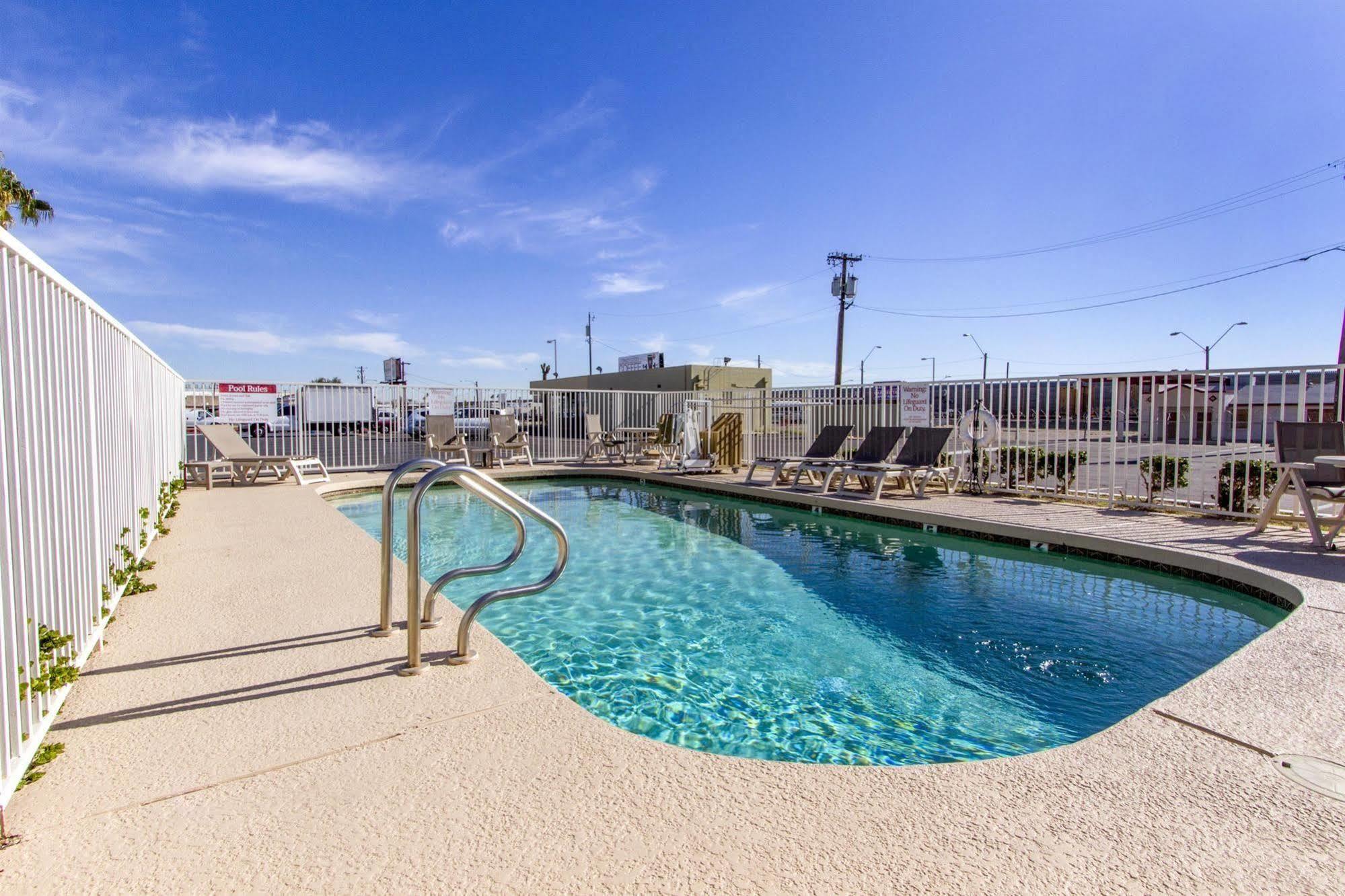Motel 6-Phoenix, AZ - Airport - 24th Street Buitenkant foto