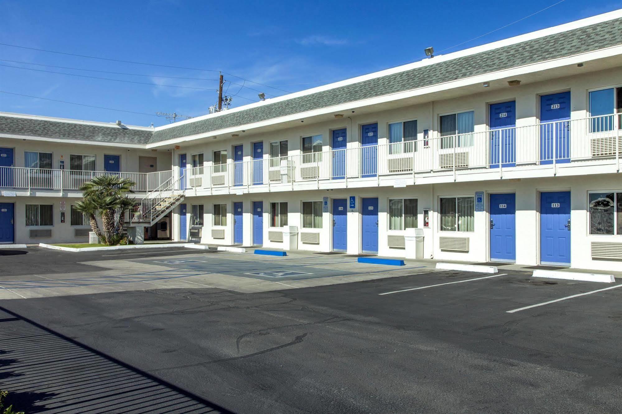 Motel 6-Phoenix, AZ - Airport - 24th Street Buitenkant foto