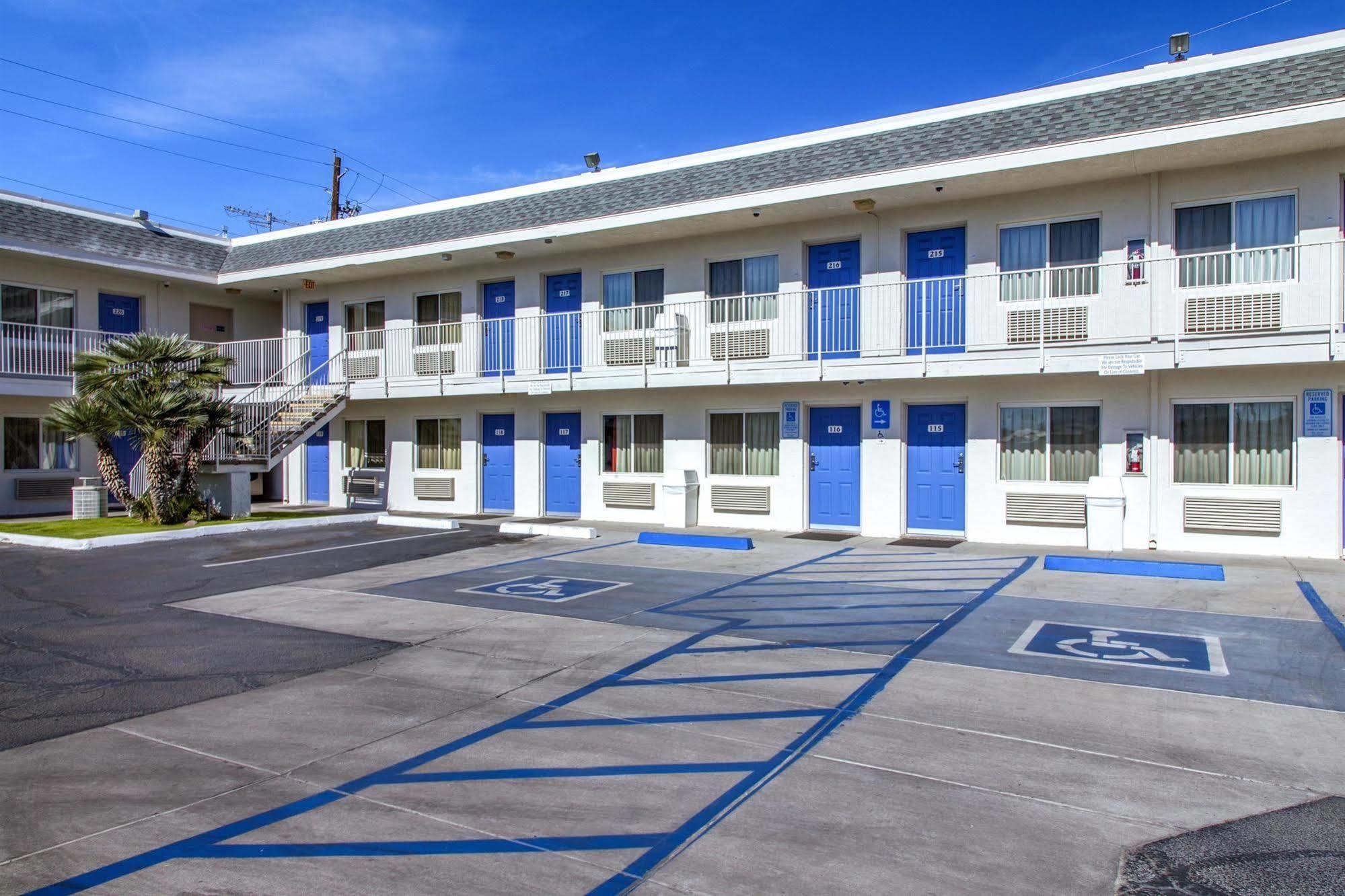 Motel 6-Phoenix, AZ - Airport - 24th Street Buitenkant foto